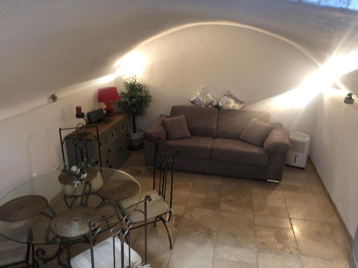 Appartement De Charme Au Coeur Du Vieil Antibes Exterior foto